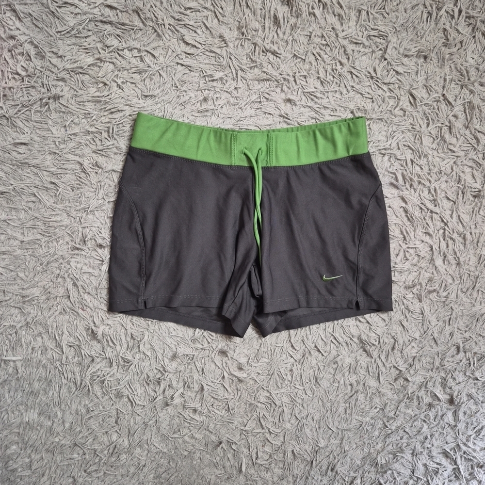 Womens Nike Shorts Size Small S Grey Green Running Pilates Gym Yoga Workout ✨️💫